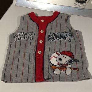 Baby snoopy vest